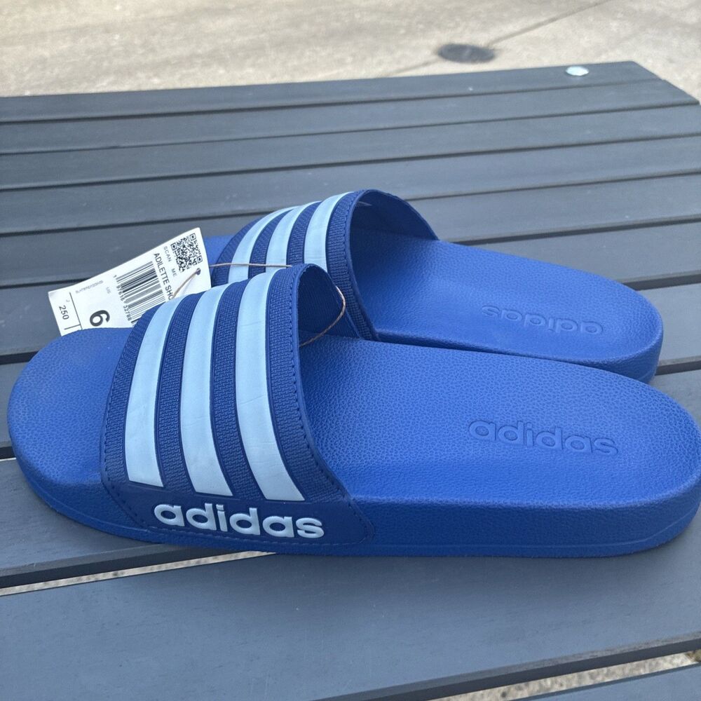 NWT ADIDAS ADILETTE Blue SLIDES SANDALS BLUE WHITE STRIPE Youth  Size US 6